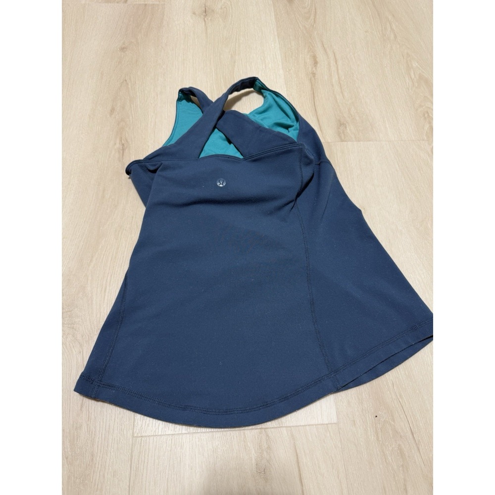 Lululemon Women's Size 6 Small Navy Blue Teal Cross Back Tank Top Built In Bra